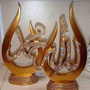 Meet your Posher, Momo